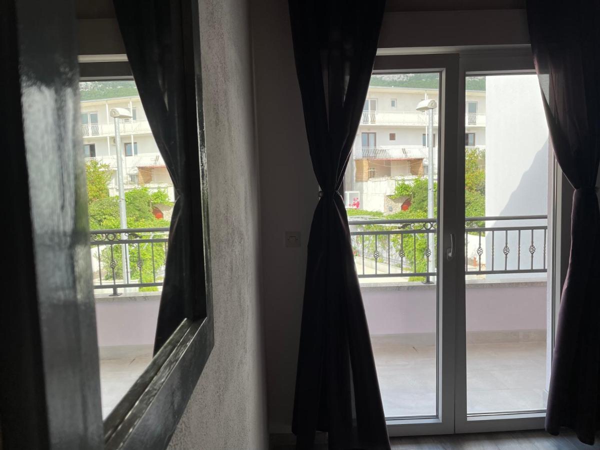 Apartment Kuba มาคาร์สกา ภายนอก รูปภาพ