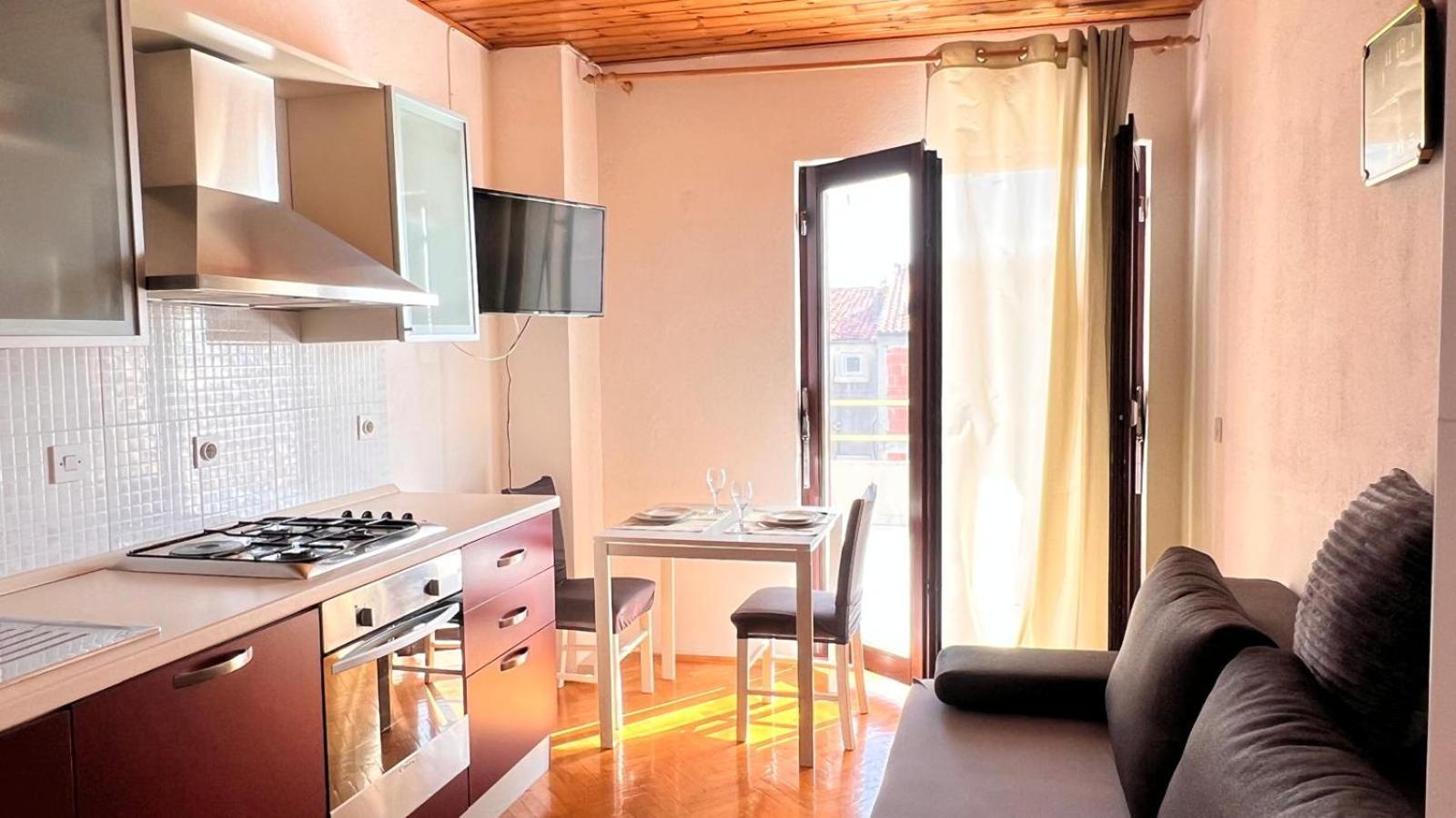Apartment Kuba มาคาร์สกา ภายนอก รูปภาพ